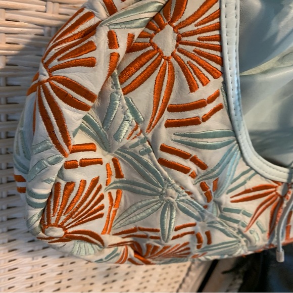 SALE!  REDUCED!! R&Y AUGOUSTI Vintage Leather Shoulder Bag - Picture 6 of 9